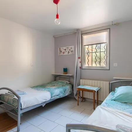 Holiday home Au Coeur De L'olivette - Climatisee Avec Piscine